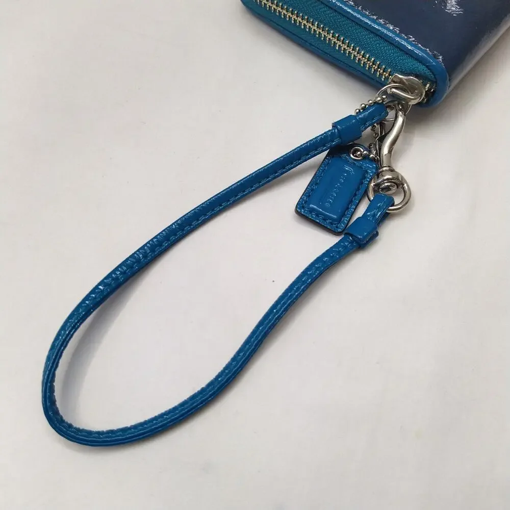 Coach Poppy Blue Patent Leather Zip Around Credit Card Wristlet Wallet